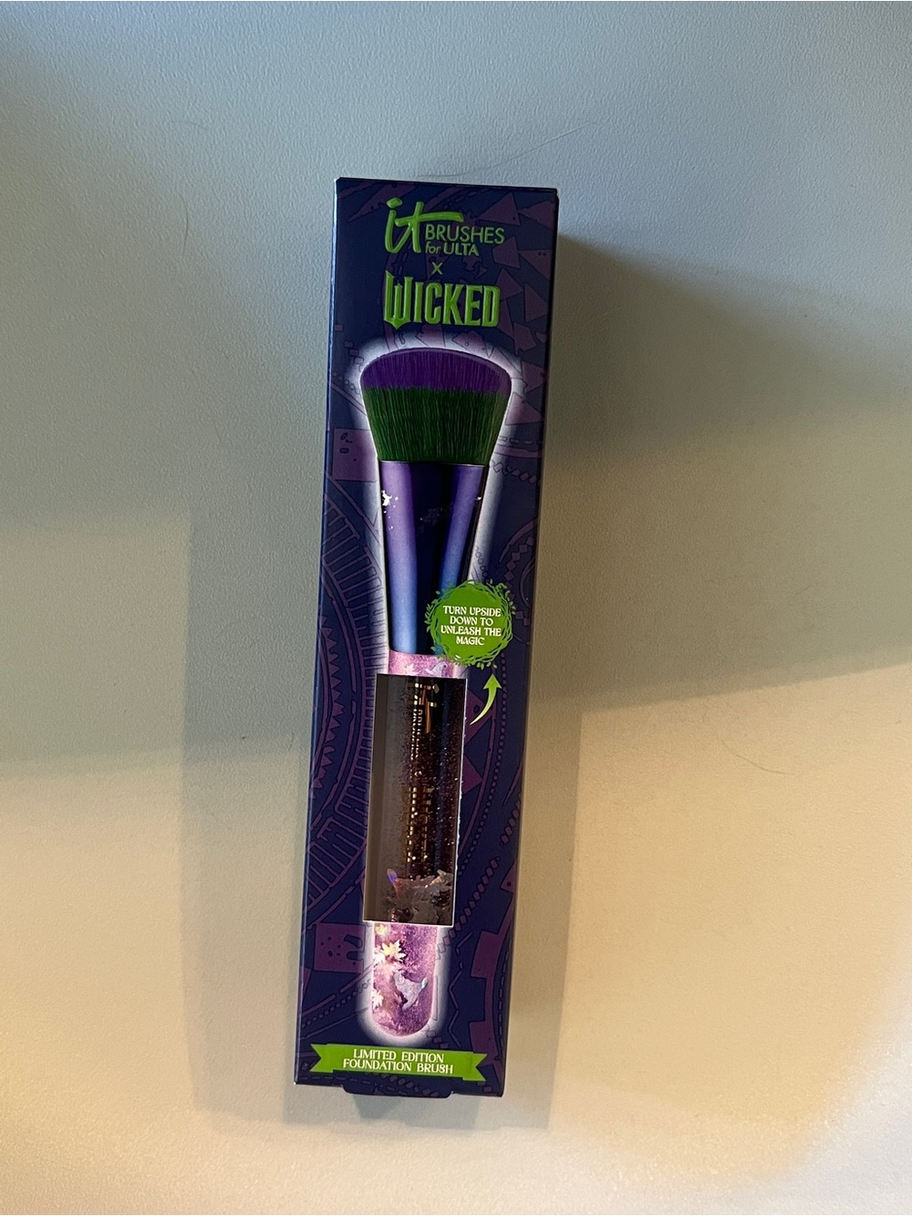 IT BRUSHES × WICKED LIMITED EDITION ELPHABA FOUNDATION BRUSH New In Box Sealed
